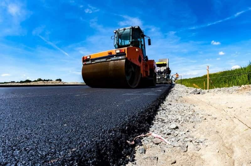 What is Asphalt? What is the use of asphalt? Where is asphalt made from?
