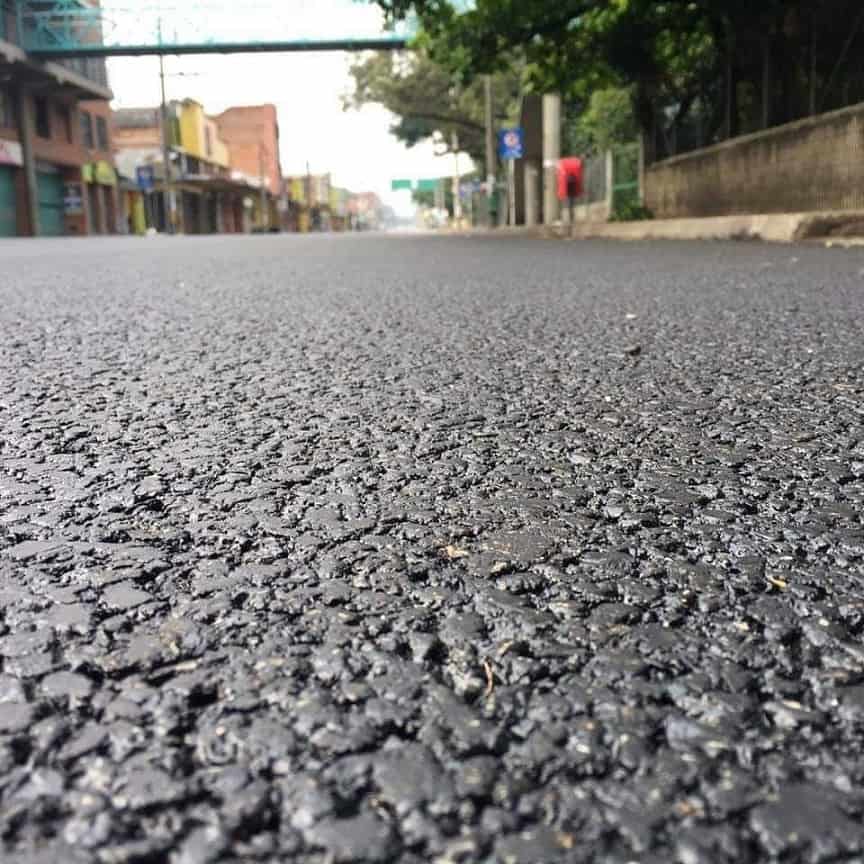 Is asphalt a mineral?